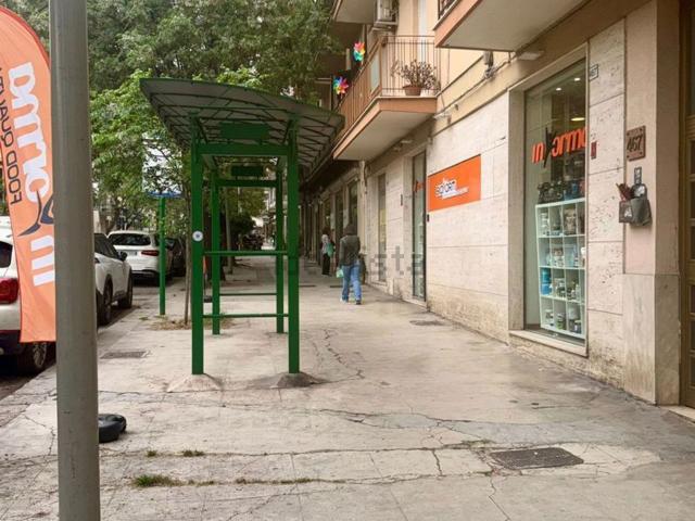 Locale Commerciale in vendita a IV Circoscrizione, Palermo