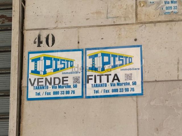 Locale Commerciale in vendita a Puglia, Taranto
