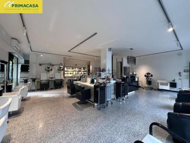 Locale Commerciale in vendita a Unione delle Terre d'Argine, Carpi