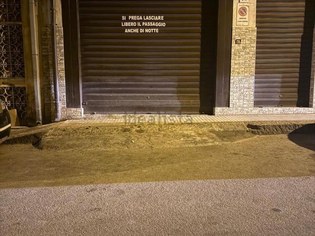 Locale Commerciale in vendita a Lineri, Misterbianco