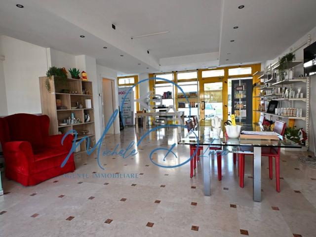 Locale Commerciale in vendita a Treviso, Veneto