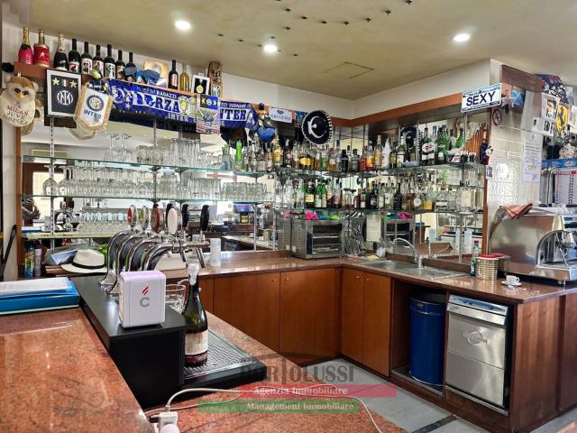 Locale Commerciale in vendita a Settimo, Cinto Caomaggiore