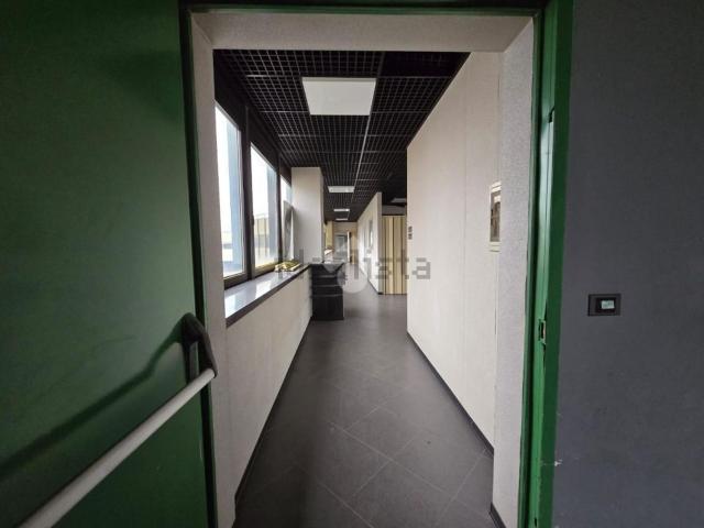 Locale Commerciale in vendita a Piemonte, Torino
