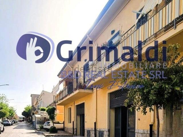 Locale Commerciale in vendita a Porticello, Santa Flavia