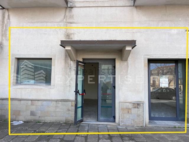 Locale Commerciale in vendita a Montalbano Elicona, Sicilia
