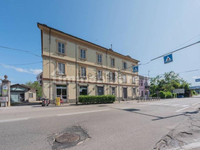 Locale Commerciale in vendita a Piemonte, Asti