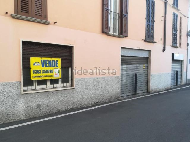 Locale Commerciale in vendita a Calvenzano, Bergamo