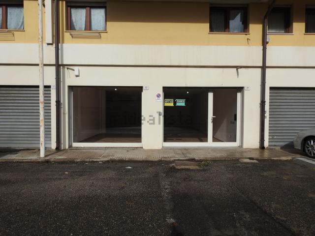 Locale Commerciale in vendita a Rione Santa Maria, Macomer