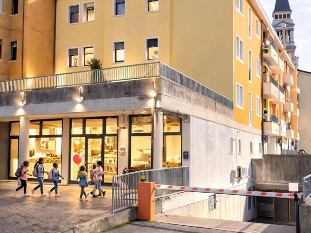 Locale Commerciale in vendita a Fossalta Di Piave, Veneto