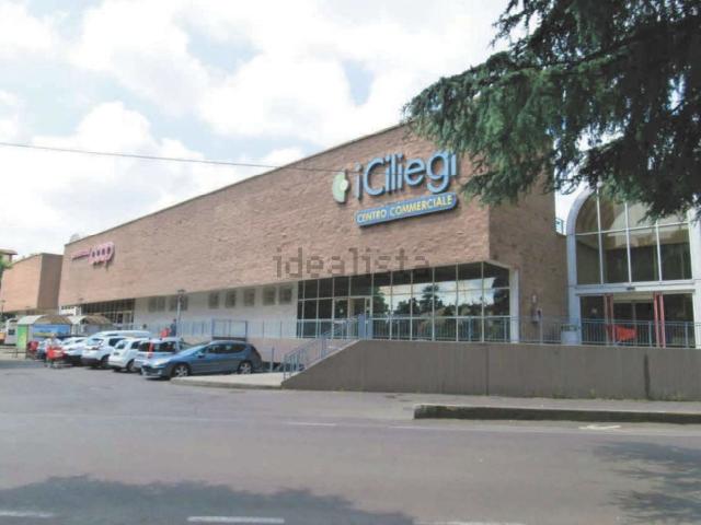 Locale Commerciale in vendita a Unione di comuni Terre di Castelli, Vignola