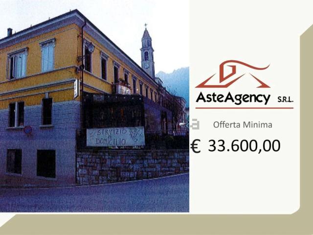Locale Commerciale in vendita a Arsiero, Veneto