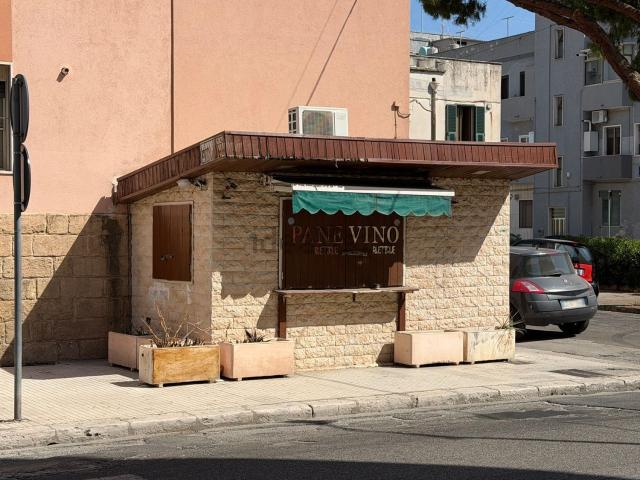 Locale Commerciale in vendita a Commenda, Puglia