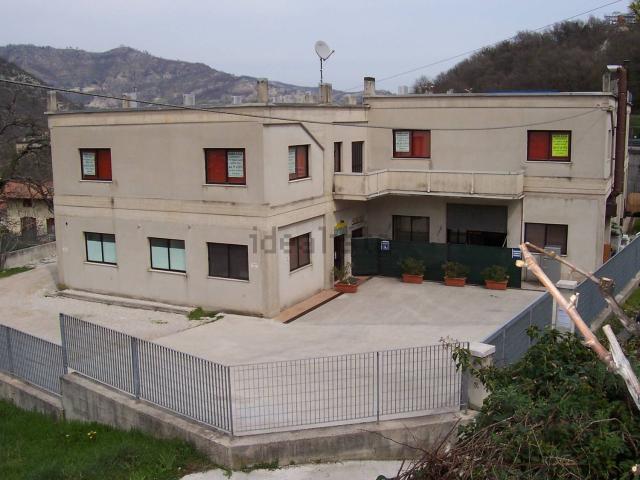 Locale Commerciale in vendita a Marche, Ascoli Piceno