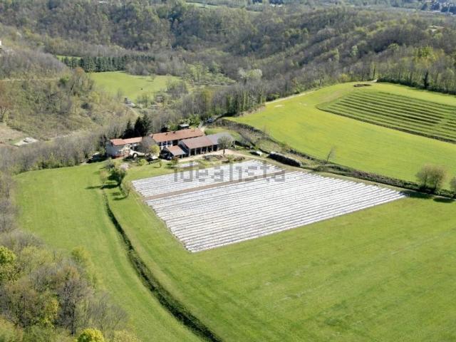 Locale Commerciale in vendita a Ligurno, Cantello