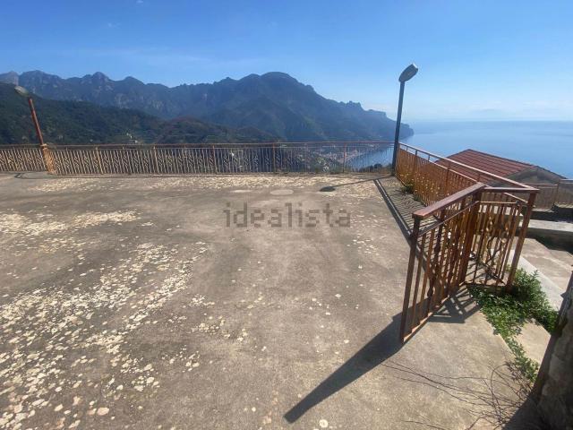 Locale Commerciale in vendita a Ravello, Campania