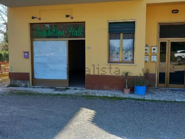 Locale Commerciale in vendita a Castiglion Fiorentino, Toscana