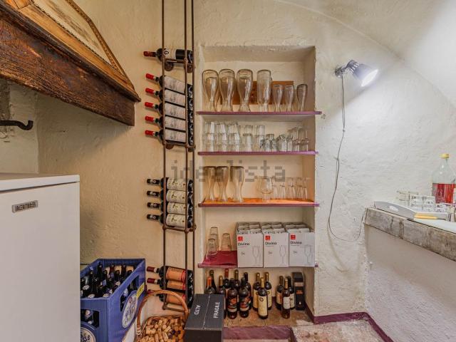 Locale Commerciale in vendita a Barberino Tavarnelle, Vico D'elsa