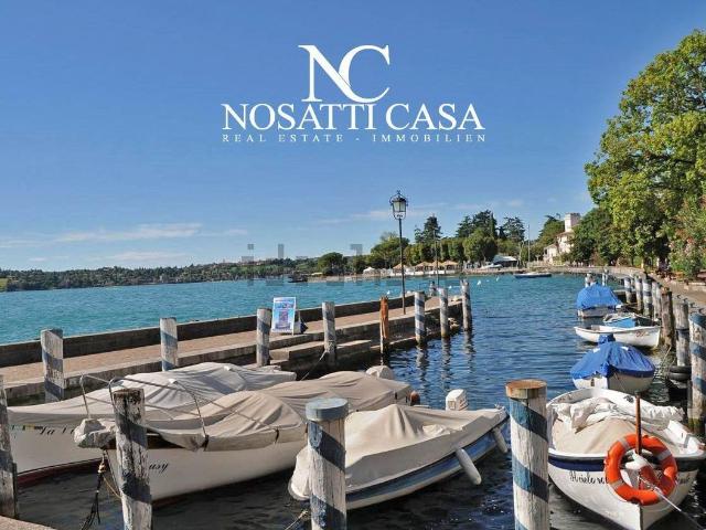 Locale Commerciale in vendita a Comunità Montana Parco Alto Garda bresciano, Gardone Riviera