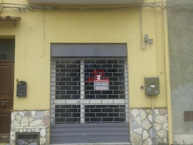 Locale Commerciale in vendita a Villabate, Sicilia