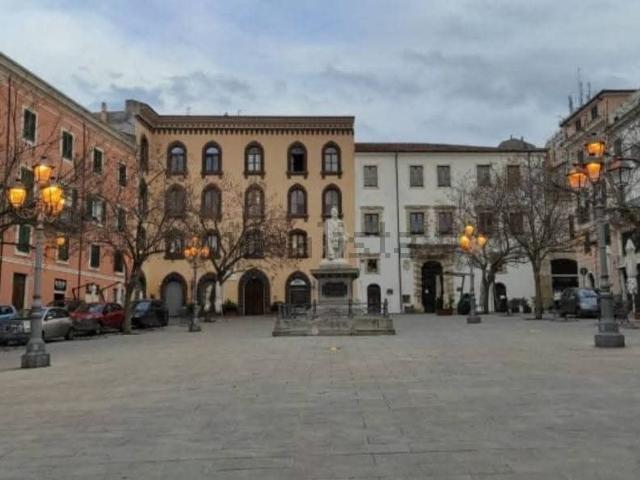 Locale Commerciale in vendita a Cappuccini, Cala Di Volpe
