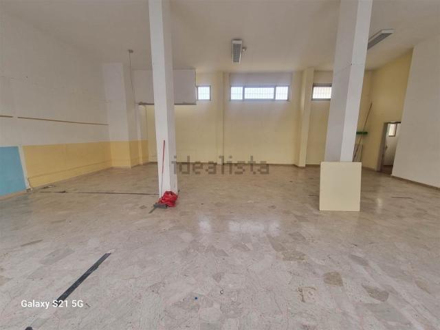Locale Commerciale in vendita a Rifredi, Firenze
