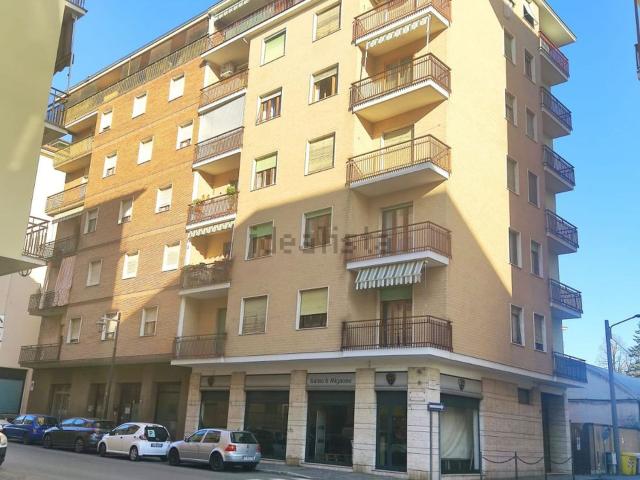 Locale Commerciale in vendita a Piemonte, Alessandria