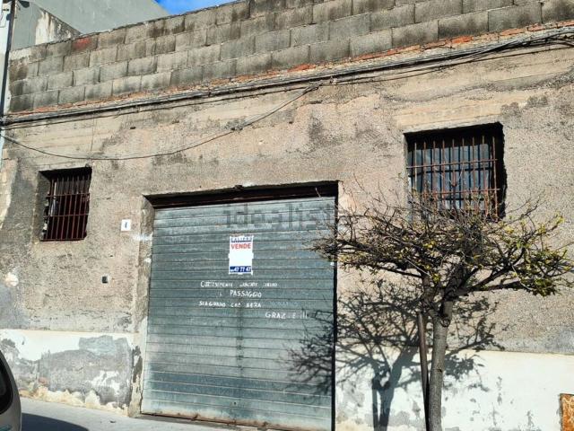 Locale Commerciale in vendita a Lineri, Misterbianco