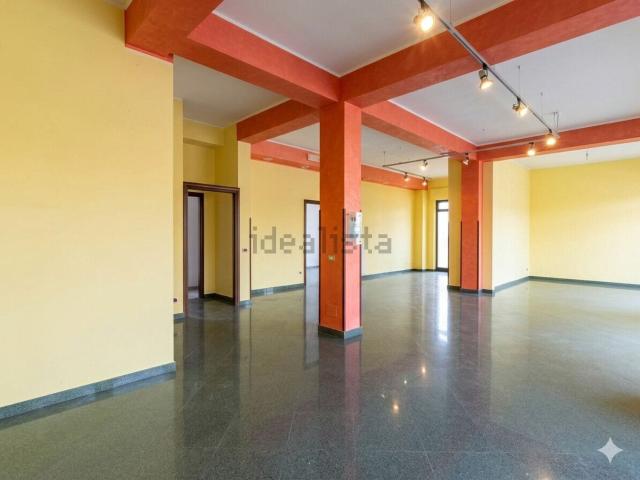 Locale Commerciale in vendita a Matrice, Molise