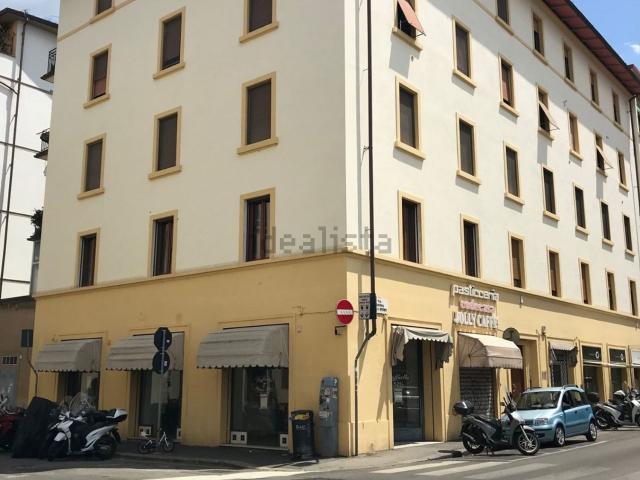 Locale Commerciale in vendita a Quartiere 2, Firenze