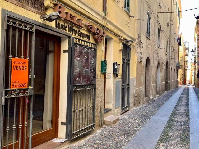 Locale Commerciale in vendita a Centro Storico, Alghero