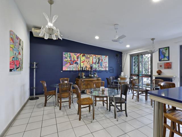 Locale Commerciale in vendita a San Rocco, Monza