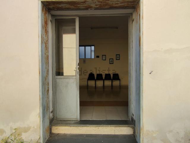 Locale Commerciale in vendita a Toiano, Pozzuoli