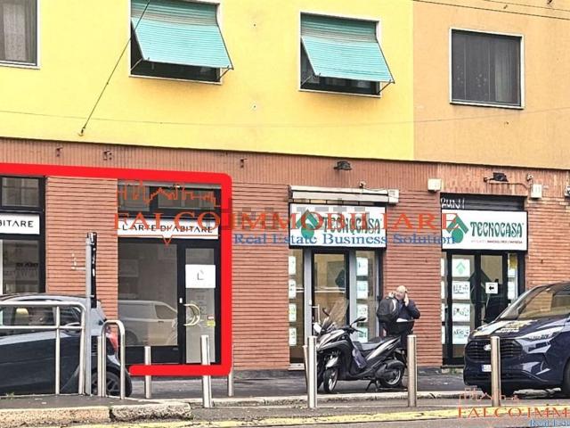 Locale Commerciale in vendita a Municipio 7, Milano