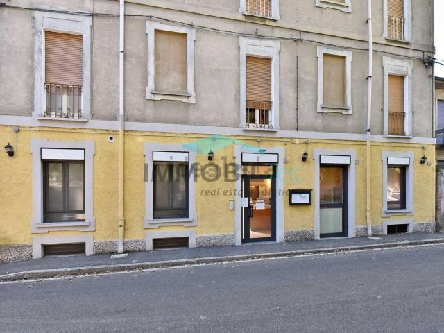 Locale Commerciale in vendita a Lentate Sul Seveso, Lombardia