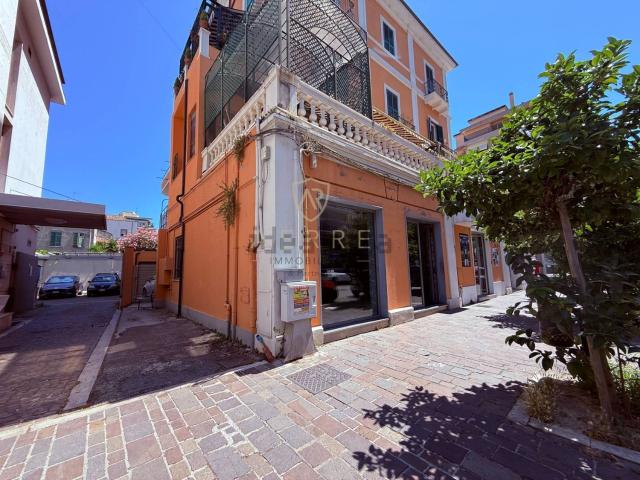 Locale Commerciale in vendita a Pescara, Abruzzo
