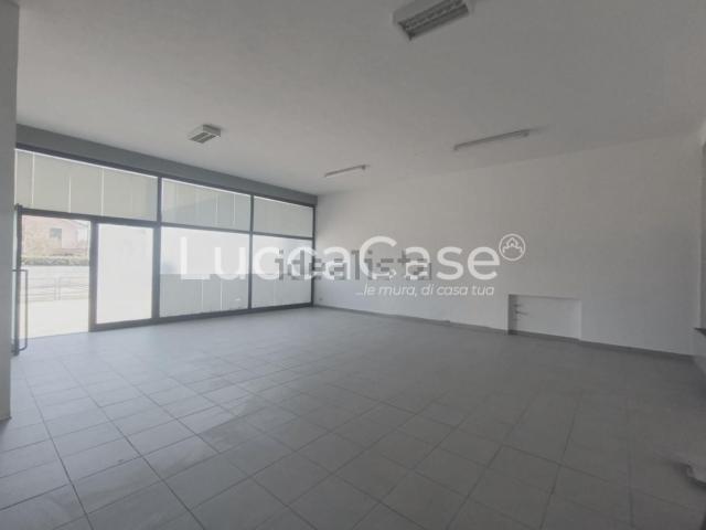 Capannone in vendita a San Colombano, Capannori