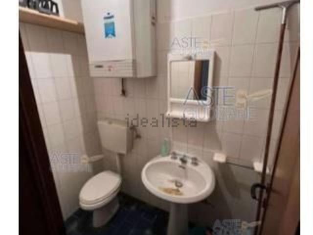 Locale Commerciale in vendita a Ponte Buggianese, Toscana