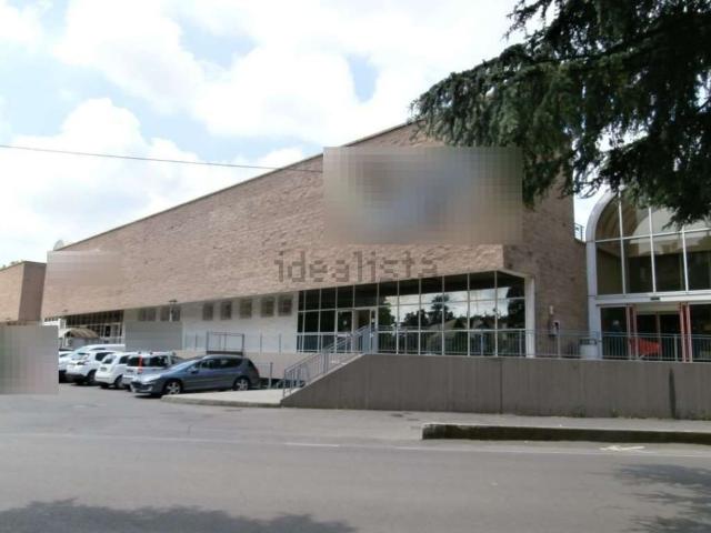 Locale Commerciale in vendita a Unione di comuni Terre di Castelli, Vignola