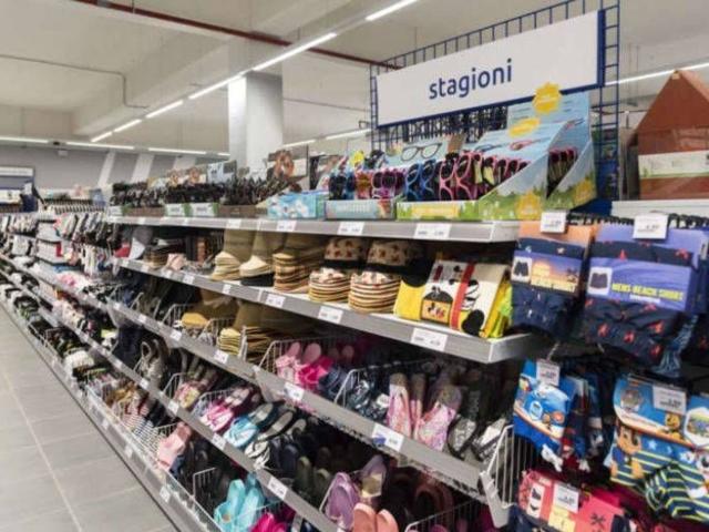 Locale Commerciale in vendita a Biumo Superiore, Varese