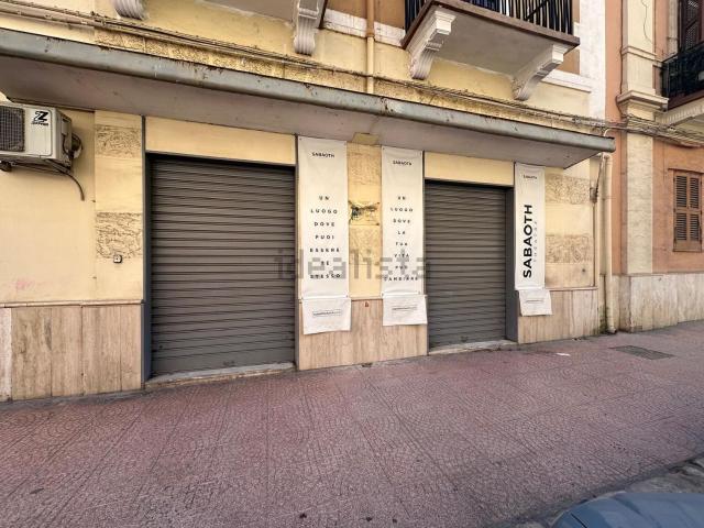 Locale Commerciale in vendita a Puglia, Taranto