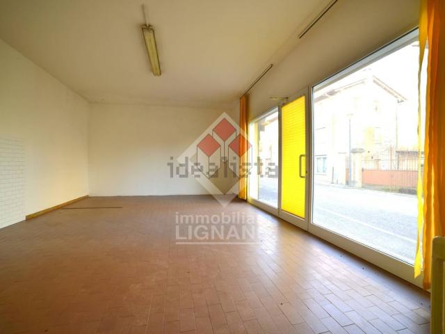 Locale Commerciale in vendita a Piancada / Blancjade, Palazzolo dello Stella / Palaçûl
