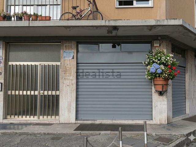Locale Commerciale in vendita a Paderno, Seriate