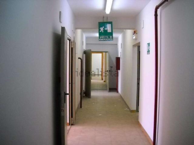 Locale Commerciale in vendita a Quadrivio Spinasanta, Agrigento
