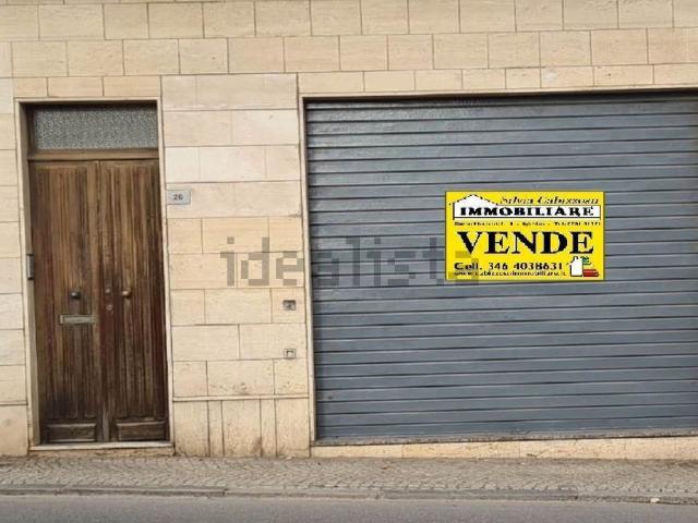 Locale Commerciale in vendita a Iglesias, Sardigna/Sardegna