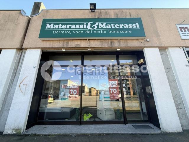 Locale Commerciale in vendita a Gallo Praile, Piemonte