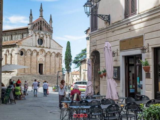 Locale Commerciale in vendita a Borgo, Massa Marittima