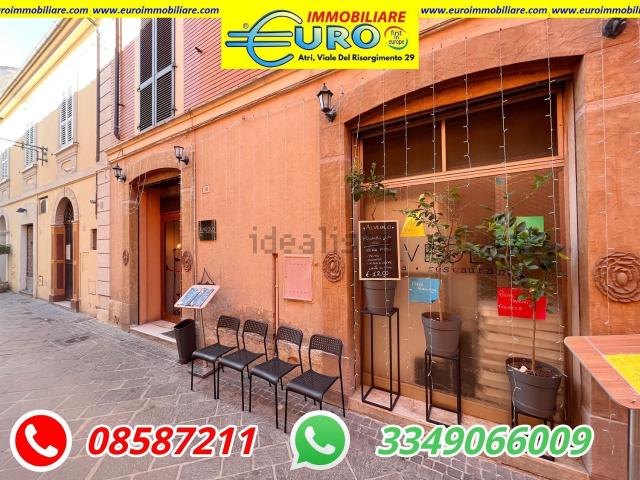 Locale Commerciale in vendita a Atri, Abruzzo