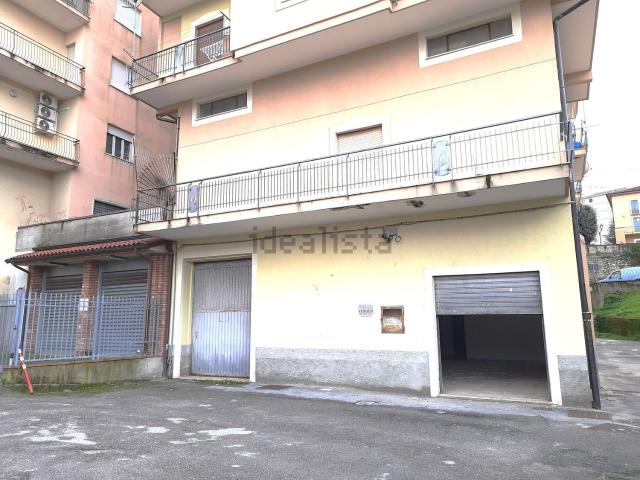 Locale Commerciale in vendita a Vallo Della Lucania, Campania