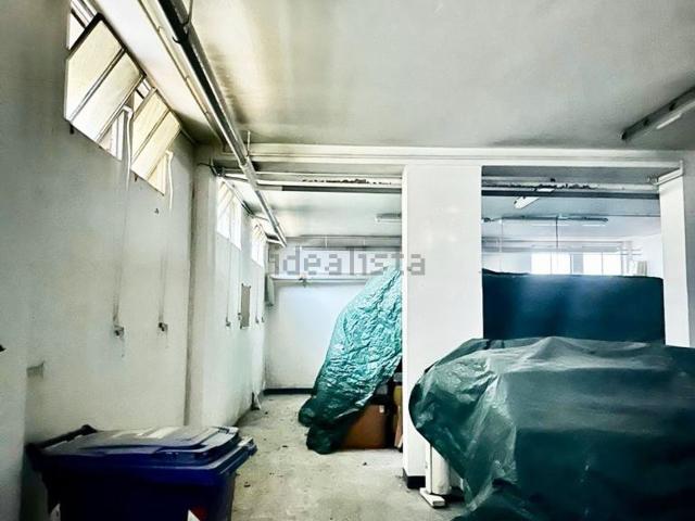 Locale Commerciale in vendita a San Bartolomeo, Como