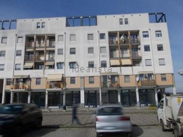 Locale Commerciale in vendita a Coinor, Piemonte